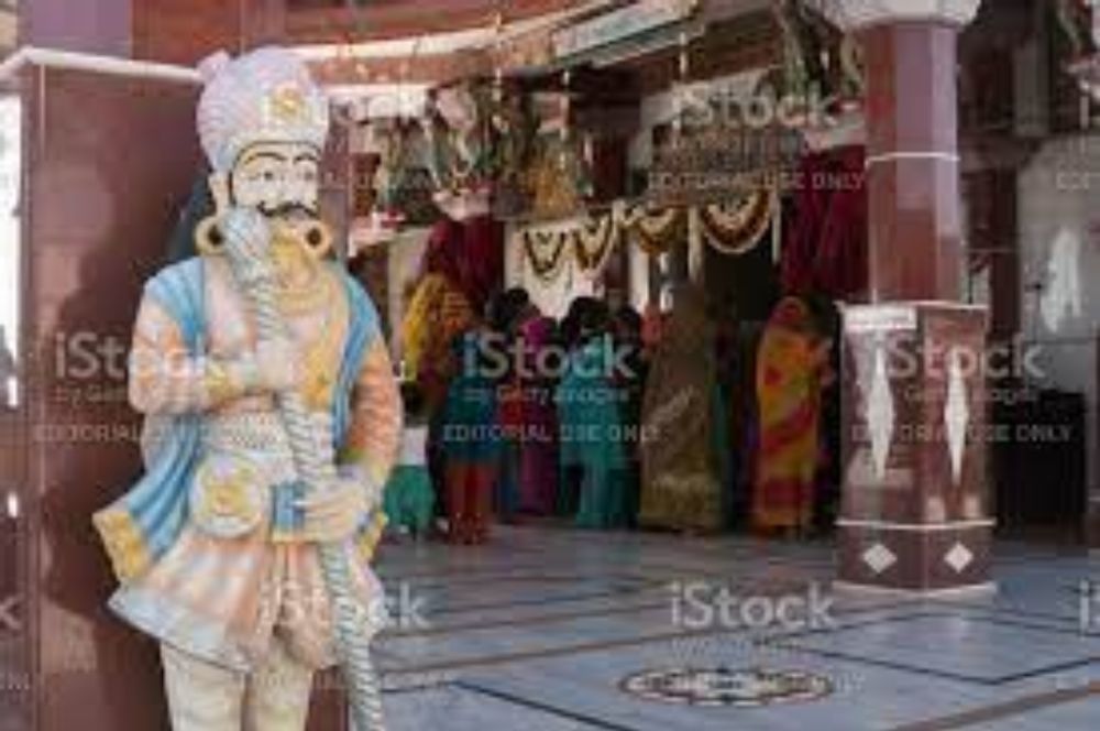 A Statue Of The Gatekeeper At The Temple In Village Ralaj In Khambhat Stock  Photo - Download Image Now - iStock