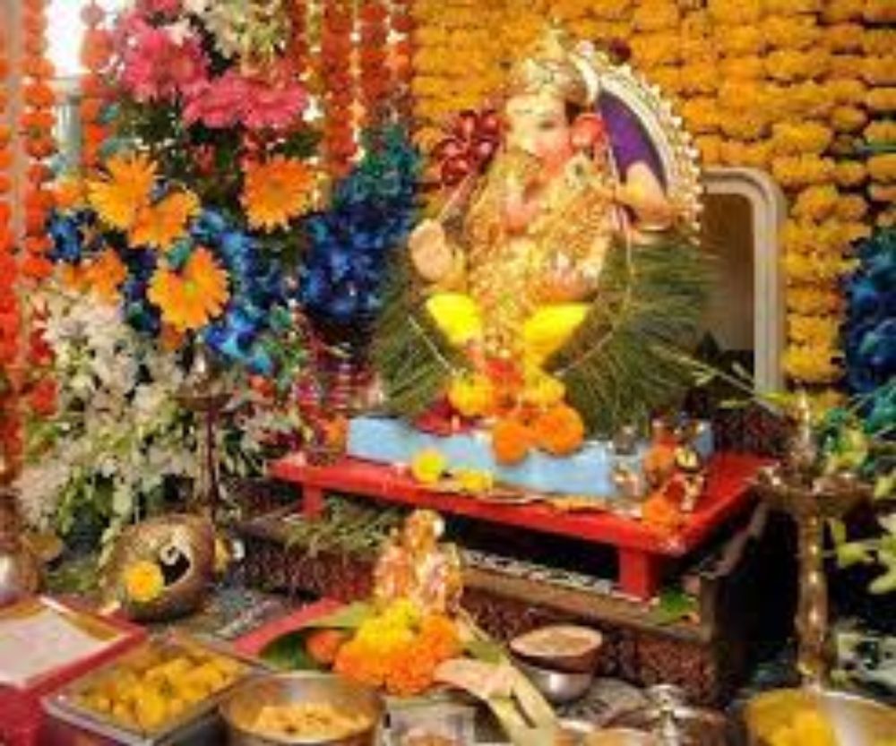 Ganesh Chaturthi 2019 Puja Vidhi and Muhurat: How to perform Ganpati Bappa  Puja at Home